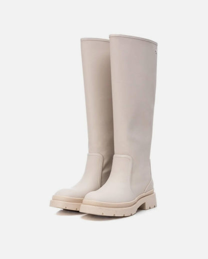 stivali alti XTY da donna  color crema con suola carrarmato.