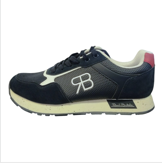 Scarpa bassa RENATO BALESTRA in pelle scamosciata e mesh blu scuro con logo monogramma "RB" bianco e un accento rosso sul tallone.