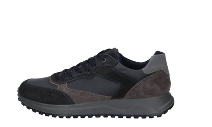 sneaker da uomo IMAC in pelle scamosciata blu e tessuto tecnico grigio scuro.