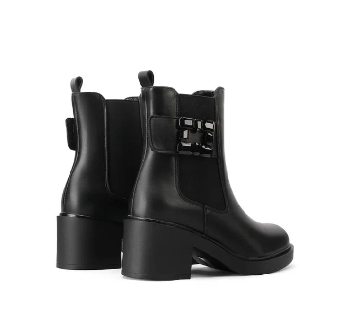 stivaletto donna con tacco Queen Helena in ecopelle nera.